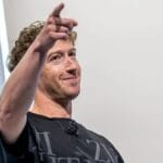 صراع الكفاءات: نجاح ميتا في استقطاب ثلاثة باحثين من OpenAI