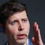 ألتمان يربّي ابنه حديث الولادة بمساعدة شات جي بي تي