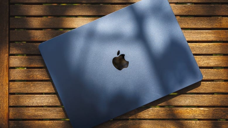 قدوم macOS 26 وتأثيره المحتمل على أصحاب الأجهزة القديمة